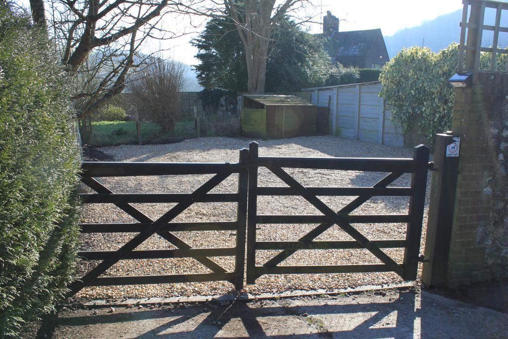 B&B South Downs Way Poynings エクステリア 写真