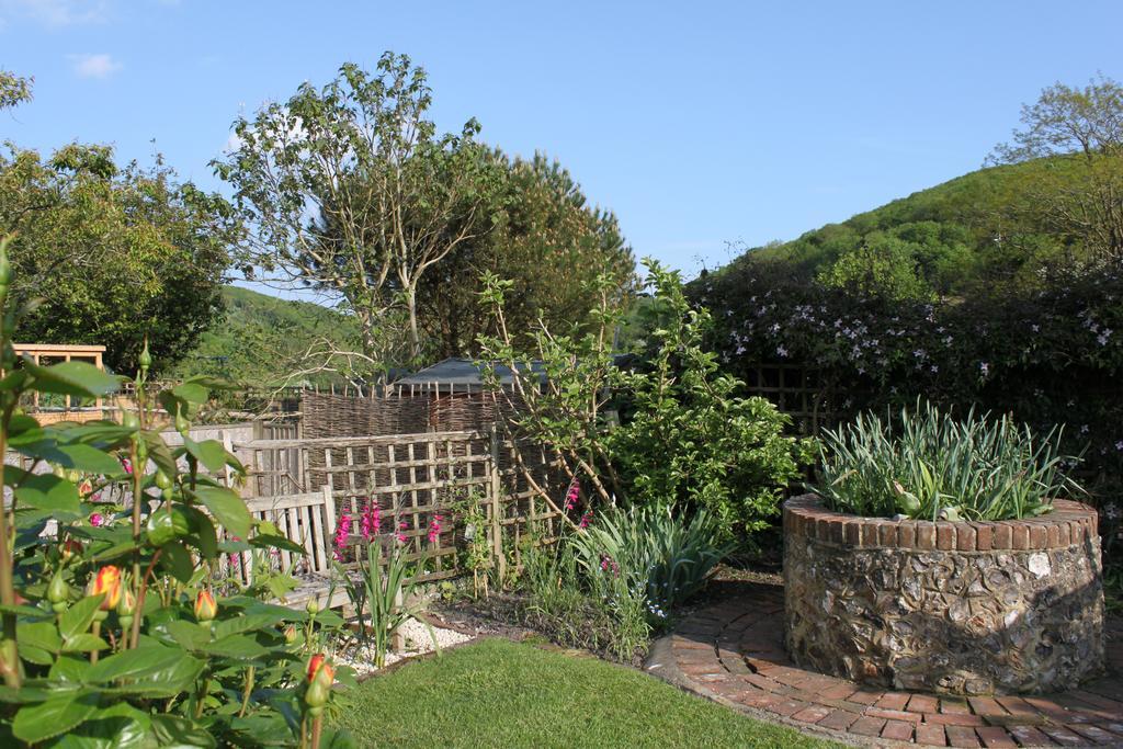 B&B South Downs Way Poynings エクステリア 写真